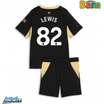 Manchester City Rico Lewis #82 Bortedraktsett Barn 2026-27 Kortermet (+ Korte bukser)